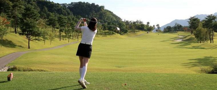 沖縄でゴルフコンパニオンの求人